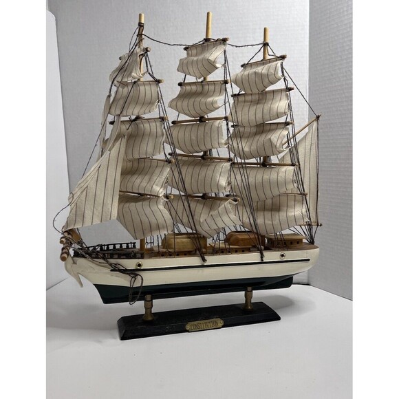 VTG Sailing Ship 3 Mass Model Constitution 17 in Collectible Decor Cloth Cannons - Picture 1 of 12